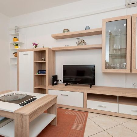 Apartman Valter Zara Esterno foto