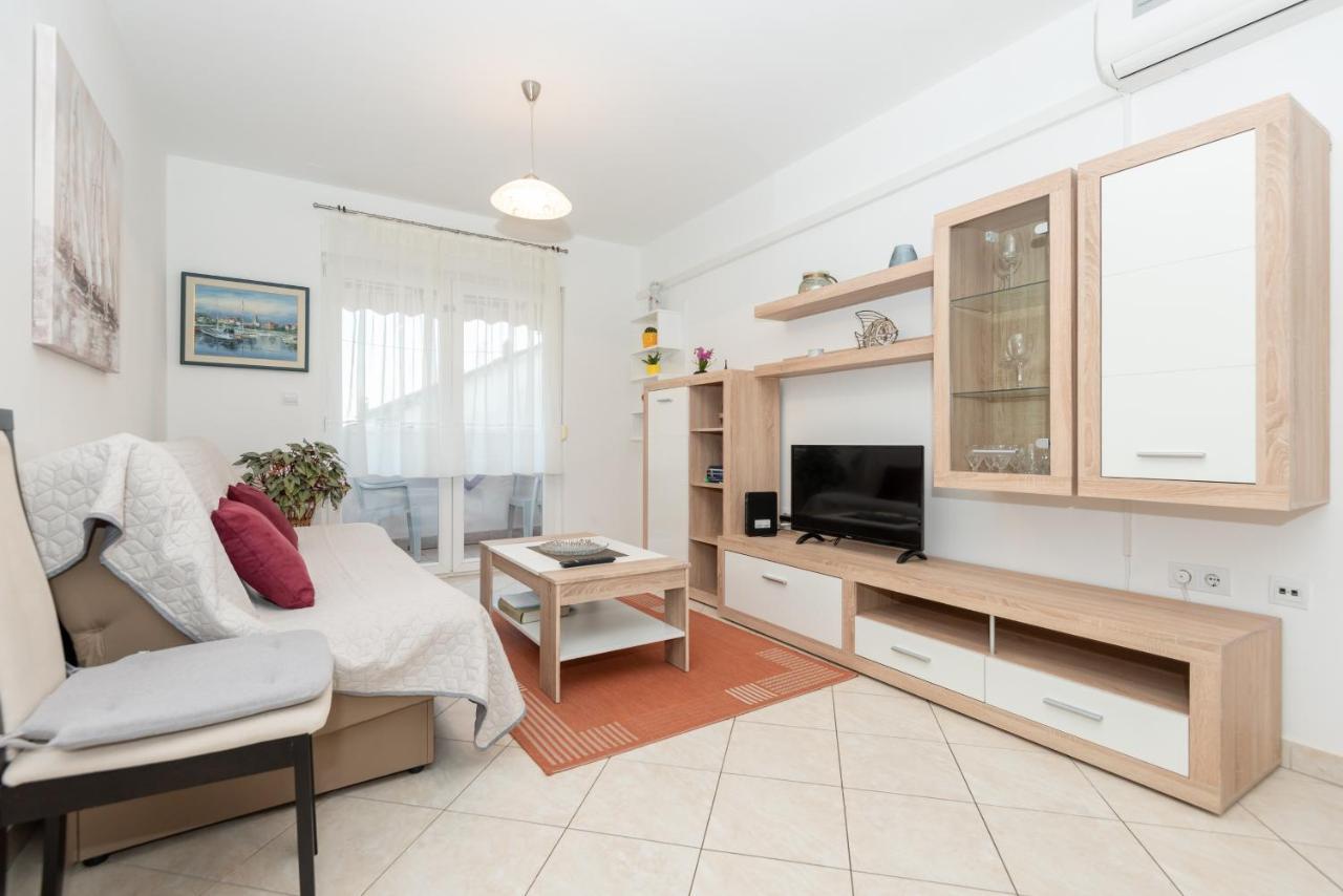 Apartman Valter Zara Esterno foto